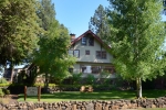 Lara House Lodge