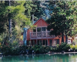 The Boathouse at Suttle Lake