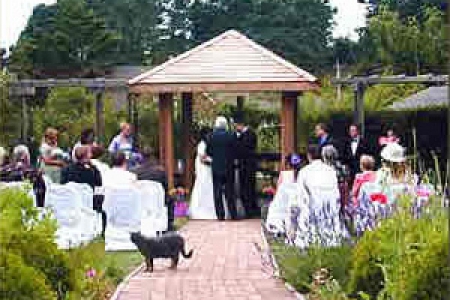 A Romantic Mendocino Wedding ... at Stanford Inn