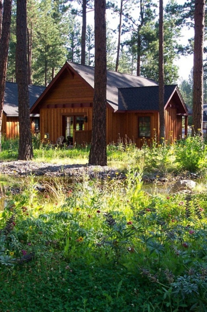 Sneak Away Package - Special & Packages - Unique Inns