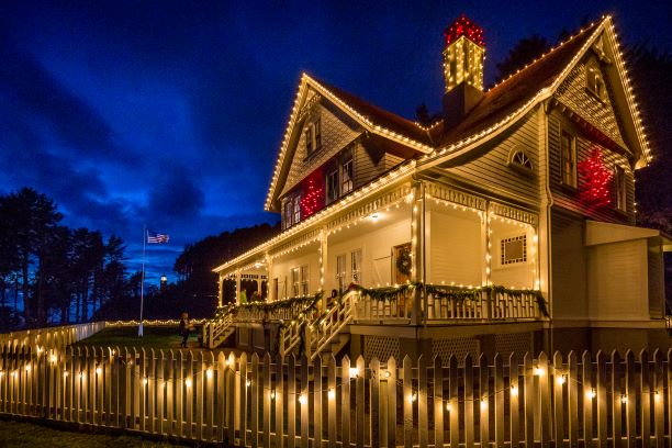 Attend Heceta Head Lighthouse S Annual Victorian Christmas Open Attend Heceta Head Lighthouse S Annual Victorian Christmas Open House Trip Ideas Unique Inns